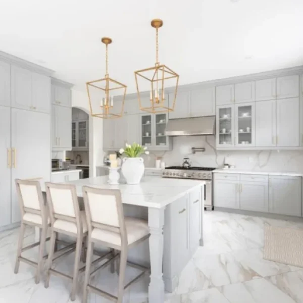 bright-and-white-kitchen-768x512